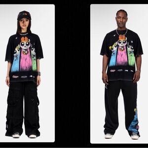 Civil Regime pump cover. Powerpuff Girls oversized tee in vintage black.